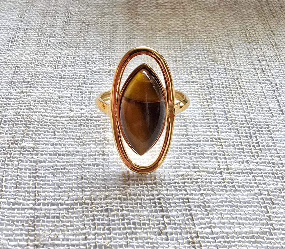 Bague ajustable navette œil de tigre & anneau ovale doré