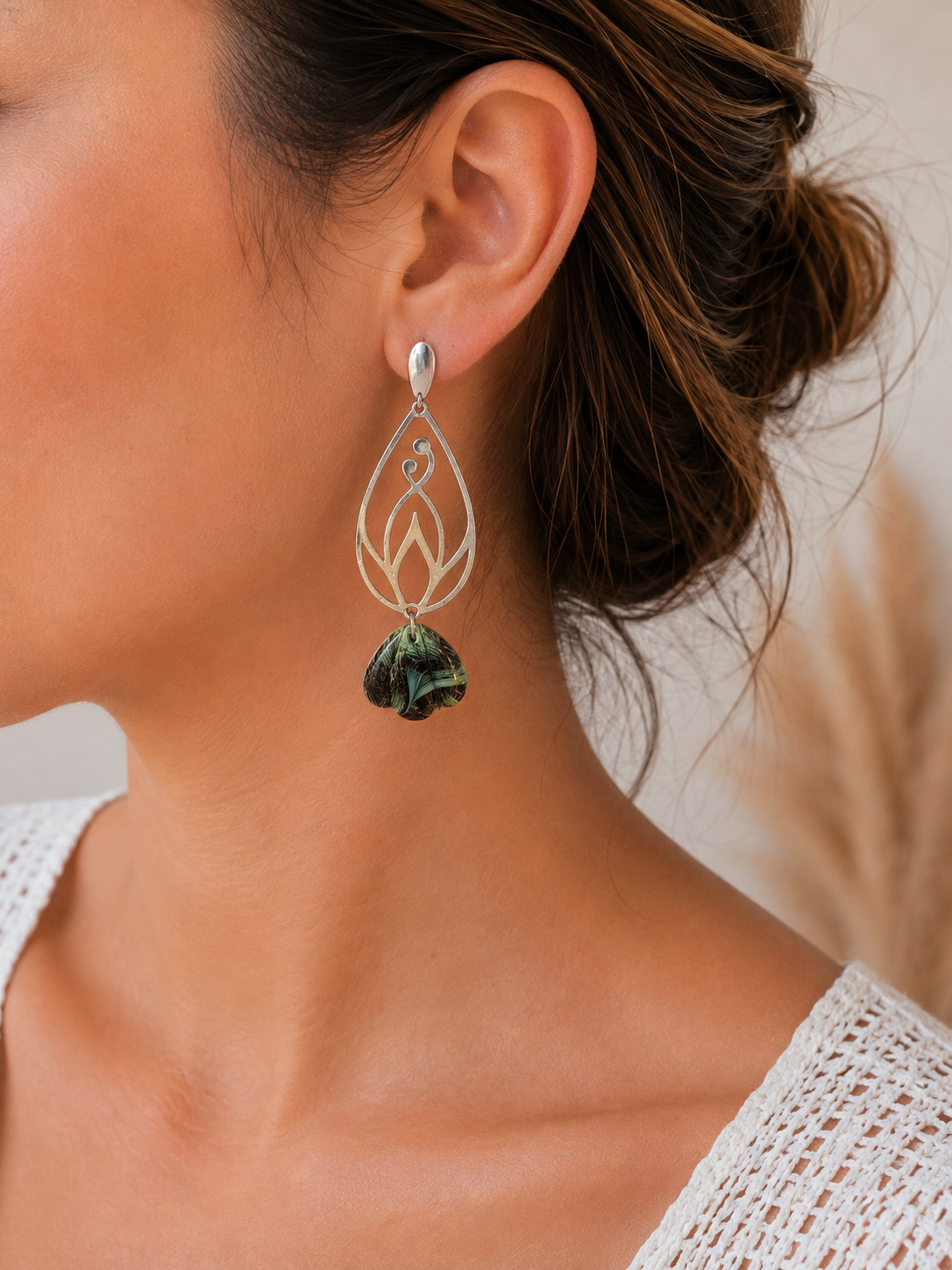 Boucles d'oreilles pendantes ajourées en acier inoxydable argenté et pâte polymère résinée effet marbré vert
