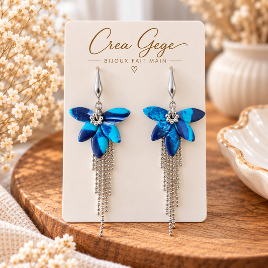 Boucles d’oreilles bleues marbrées à pampilles argentées