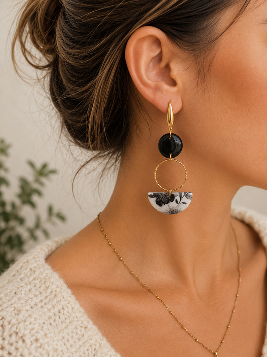"Eclipse Fleurie" Black Pearl and Golden Floral Circle Earrings