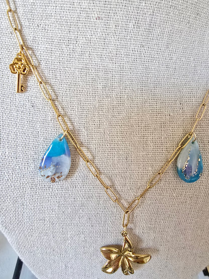 Collier charms bleu océan - vue 2 - Créa Gégé