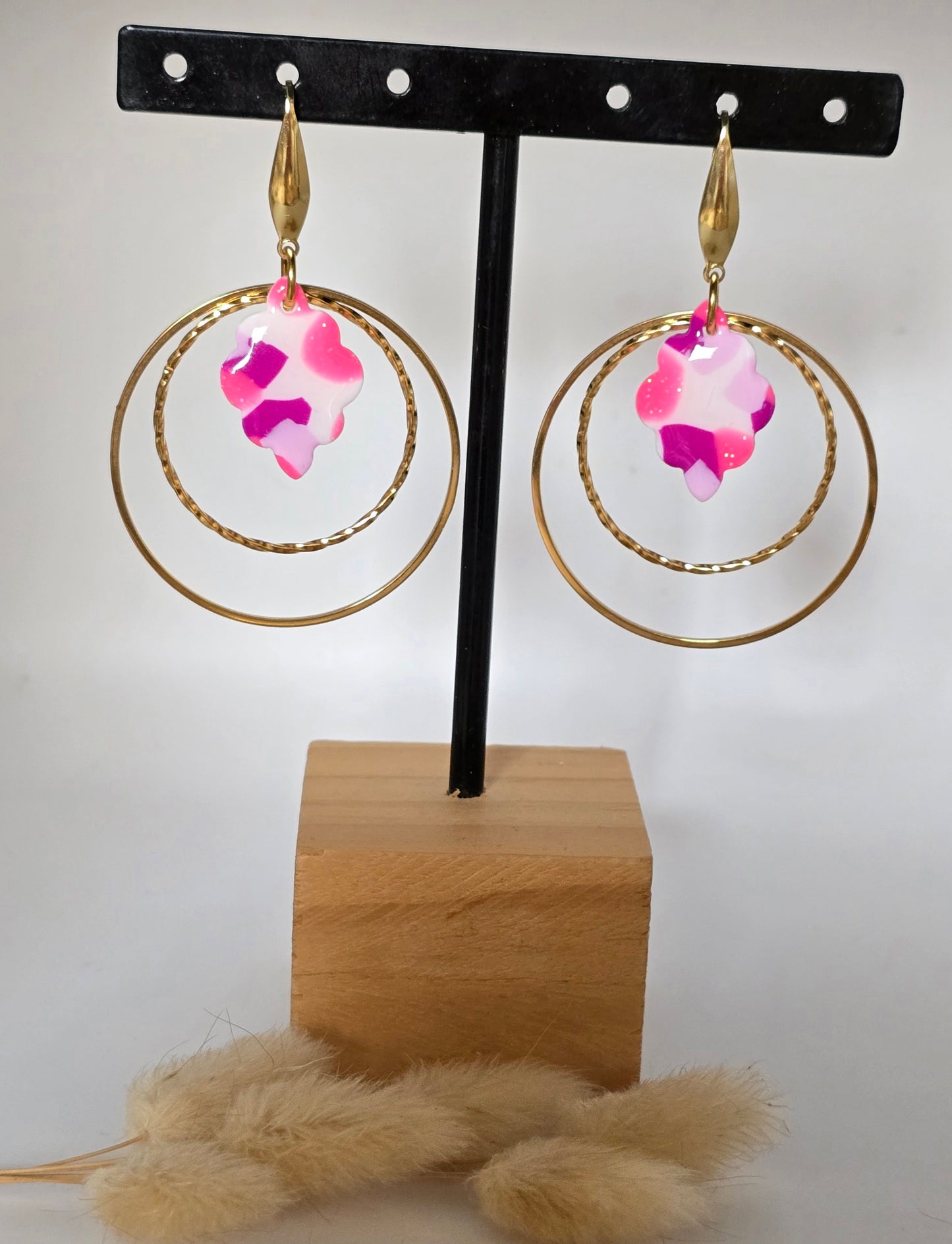 Boucles d’oreilles marbré rose et blanc acier inoxydable - vue 3 - Créa Gégé