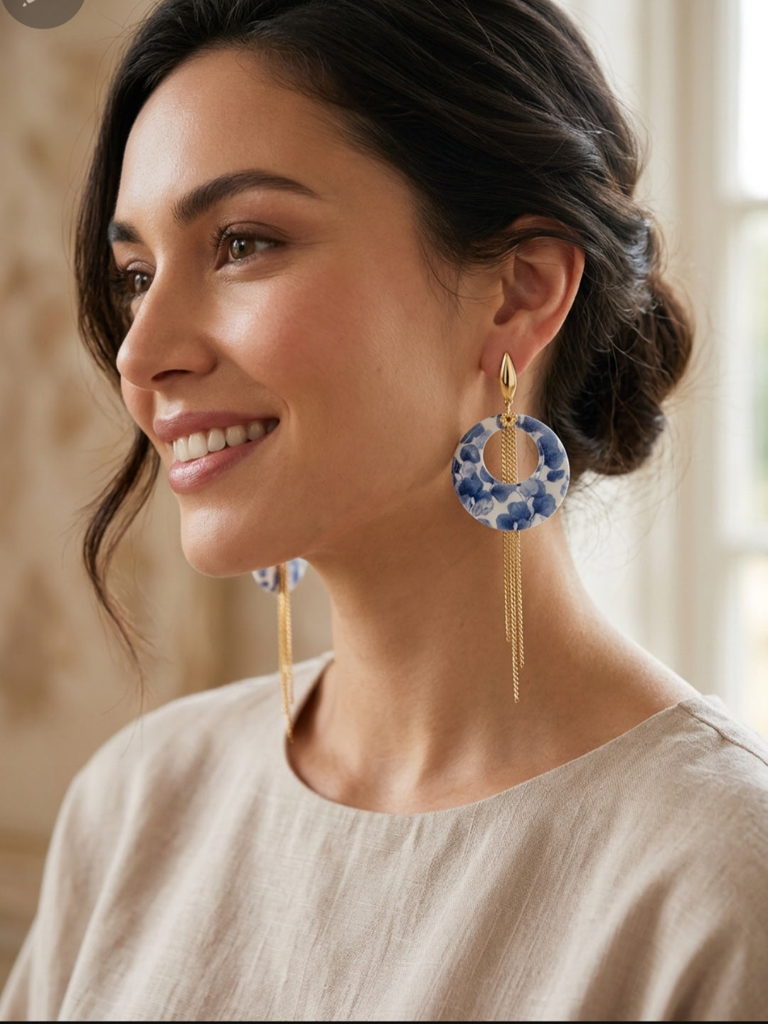 Boucles d’oreilles florales artisanale -collection élégance bleu-acier inoxydable et pâte polymère