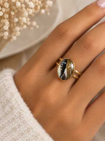 Bague ajustable ovale marbrée noir, blanc & doré