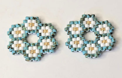 Boucles d’oreilles créoles et perles tissées à la main - Bijou artisanal bohème chic