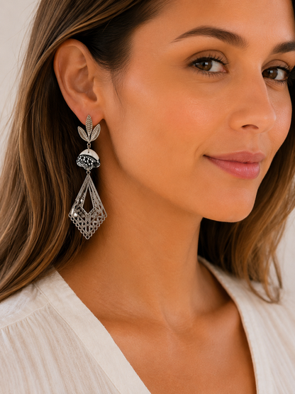 Boucles d'oreilles pendantes en acier inoxydable argenté et pâte polymère résinée effet dentelle