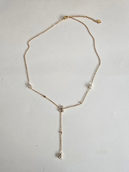 Collier Y fleur en acier inoxydable doré serti de strass