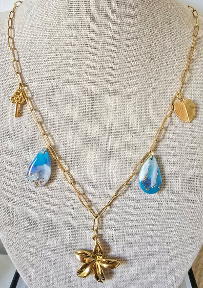 Collier charms bleu océan - Créa Gégé