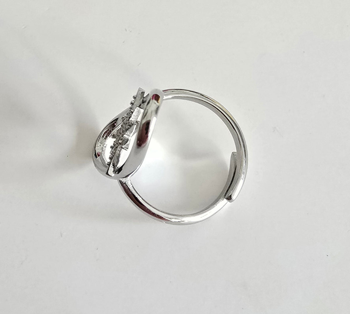 Bague ajustable étoile ovale en acier inoxydable serti de strass